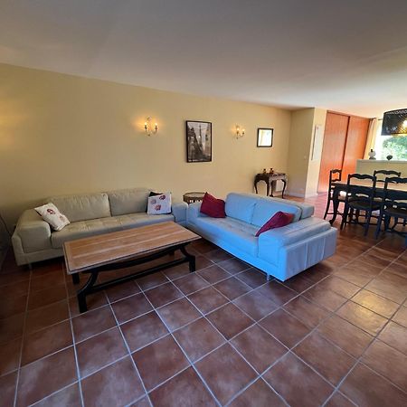 Gites Le Mathelin Lamothe-Montravel Εξωτερικό φωτογραφία