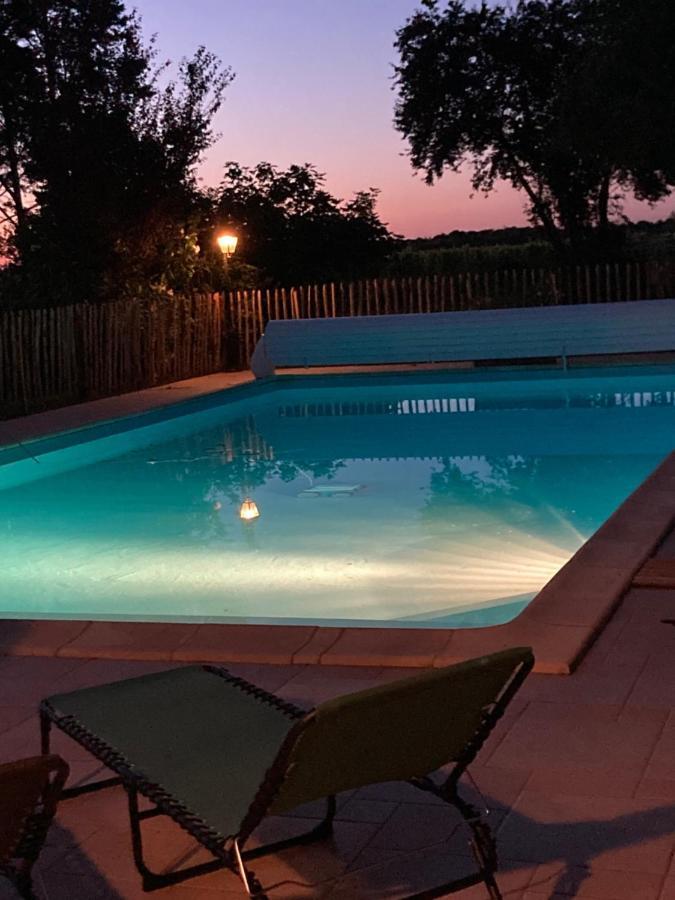 Gites Le Mathelin Lamothe-Montravel Εξωτερικό φωτογραφία
